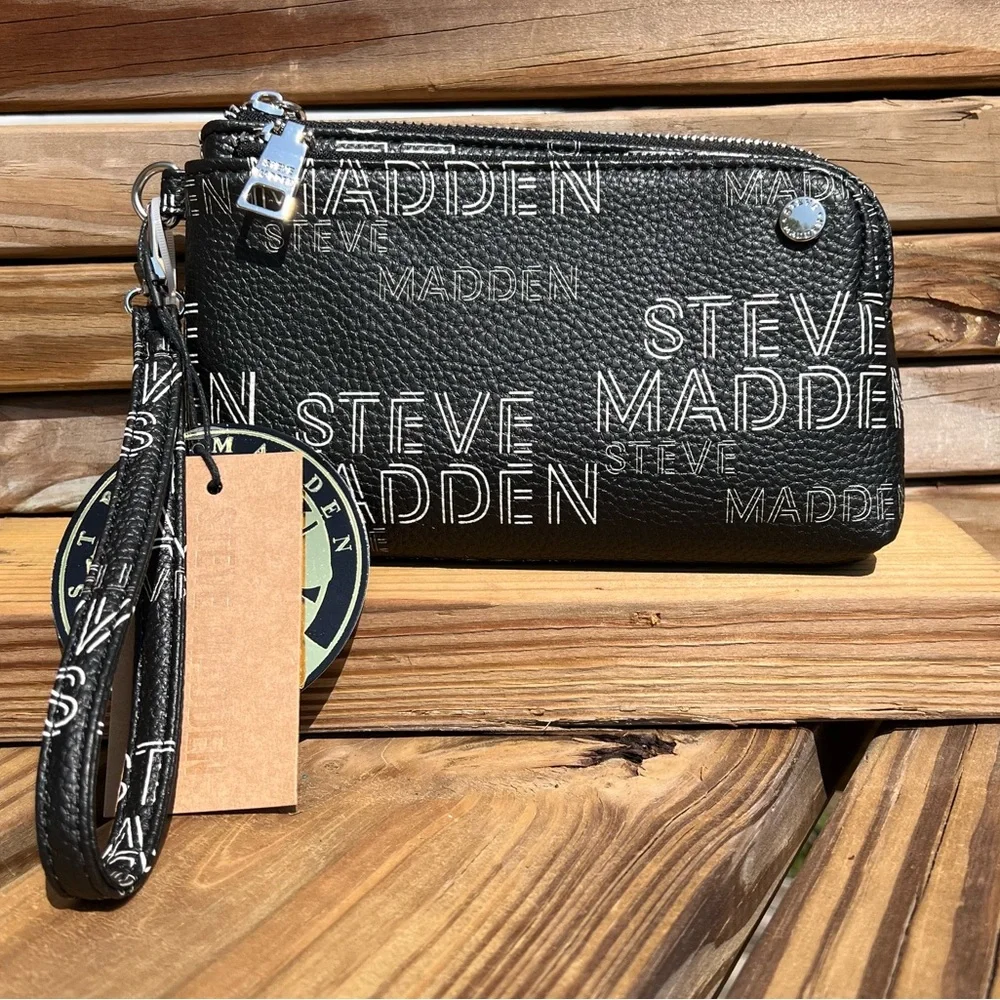 - Steve Madden Double Zip Logo Leather Wristlet! NEW!